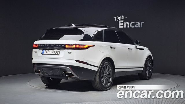 Land Rover Range Rover Velar 3.0 D300 R-Dynamic HSE
