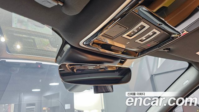 Land Rover Range Rover Velar 3.0 D300 R-Dynamic HSE