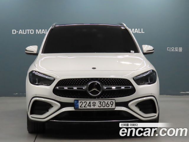 Mercedes-Benz GLA-Class H247 GLA250 4MATIC