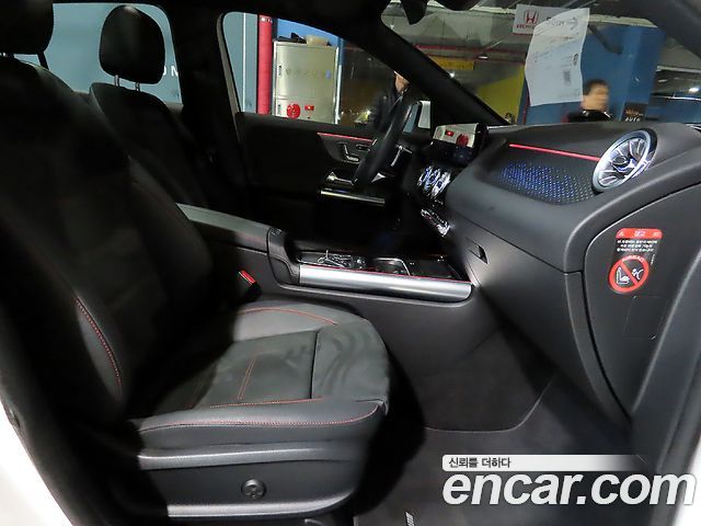 Mercedes-Benz GLA-Class H247 GLA250 4MATIC