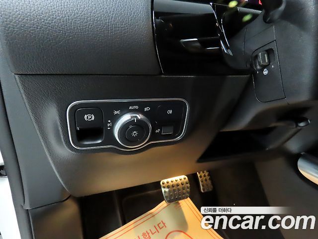 Mercedes-Benz GLA-Class H247 GLA250 4MATIC