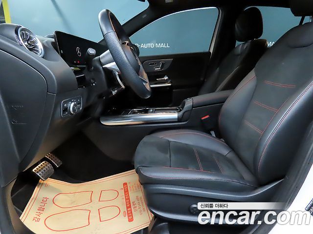 Mercedes-Benz GLA-Class H247 GLA250 4MATIC