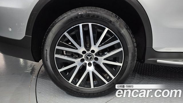 Mercedes-Benz GLC-Class GLC300 4MATIC