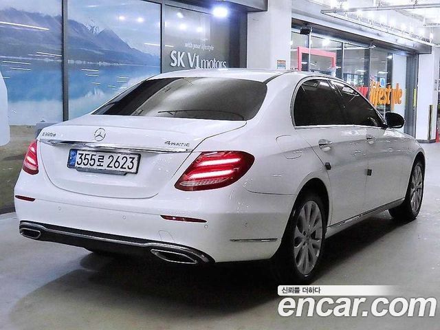 Mercedes-Benz E-Class E220d 4MATIC Exclusive