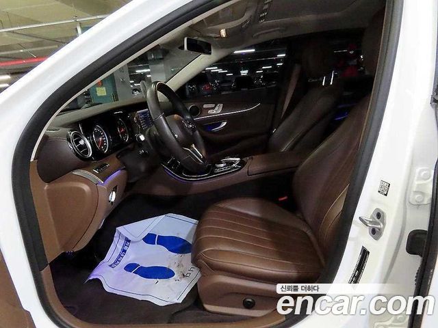 Mercedes-Benz E-Class E220d 4MATIC Exclusive