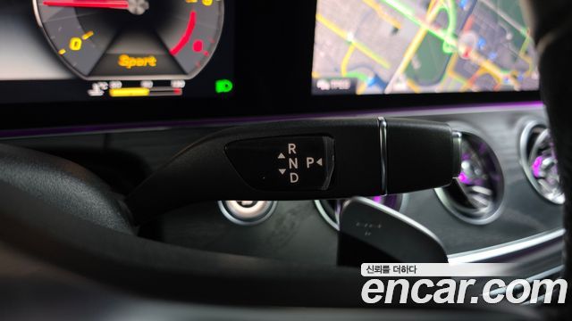 Mercedes-Benz E-Class W213 E220d Coupe