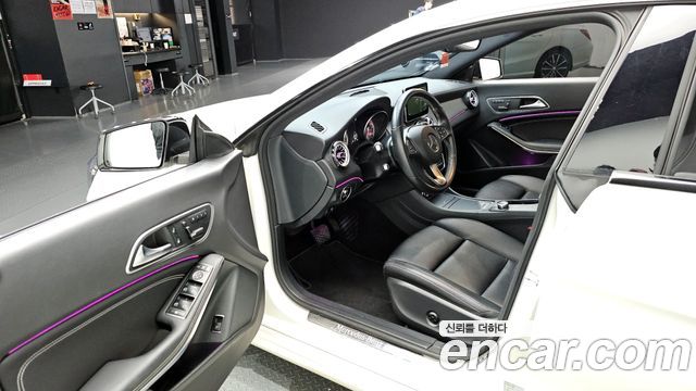 Mercedes-Benz CLA-Class CLA200 d 4MATIC