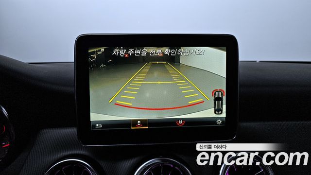 Mercedes-Benz CLA-Class CLA200 d 4MATIC