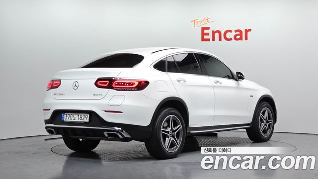 Mercedes-Benz GLC-Class GLC300e 4MATIC Coupe