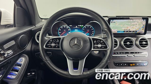Mercedes-Benz GLC-Class GLC300e 4MATIC Coupe