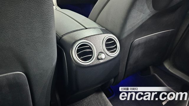 Mercedes-Benz GLC-Class GLC300e 4MATIC Coupe