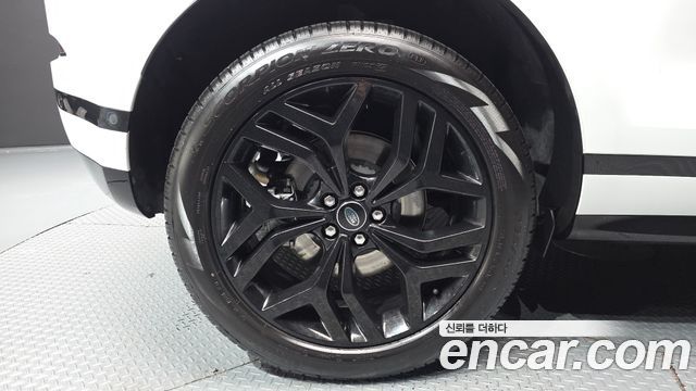 Land Rover Range Rover Evoque P250 R-Dynamic SE