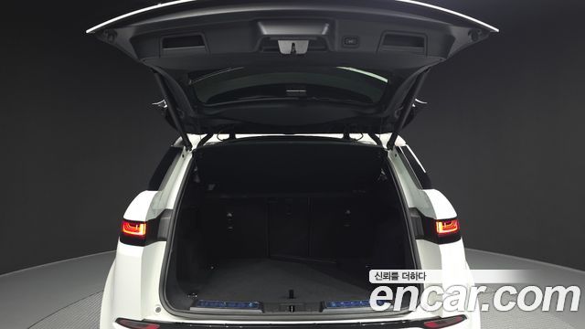 Land Rover Range Rover Evoque P250 R-Dynamic SE