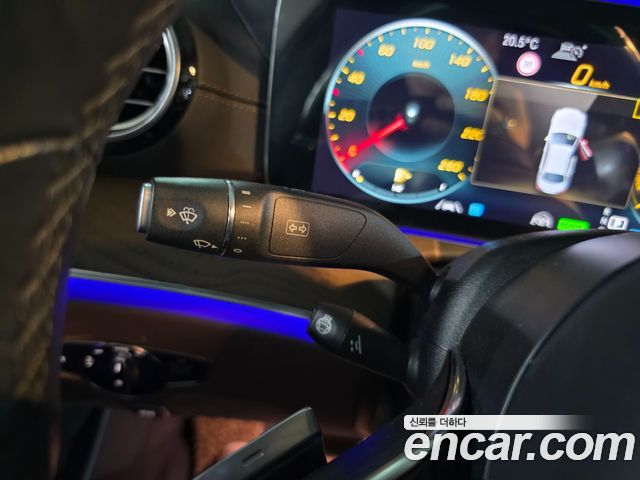 Mercedes-Benz E-Class E300e 4MATIC Exclusive