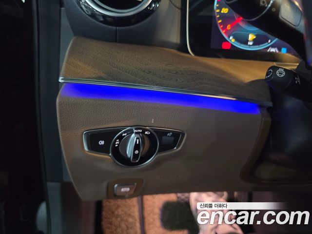 Mercedes-Benz E-Class E300e 4MATIC Exclusive
