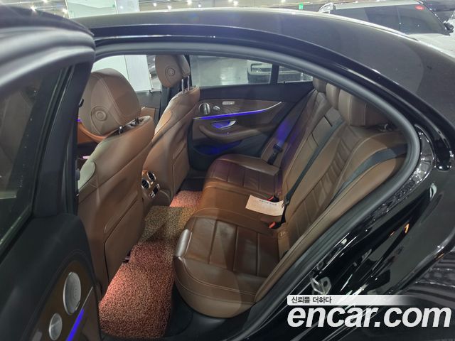 Mercedes-Benz E-Class E300e 4MATIC Exclusive