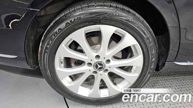 Mercedes-Benz E-Class E220d 4MATIC Exclusive