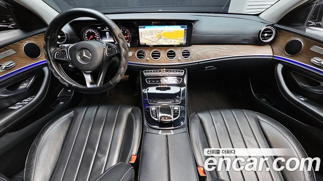 Mercedes-Benz E-Class E220d 4MATIC Exclusive
