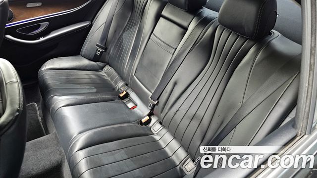 Mercedes-Benz E-Class E220d 4MATIC Exclusive