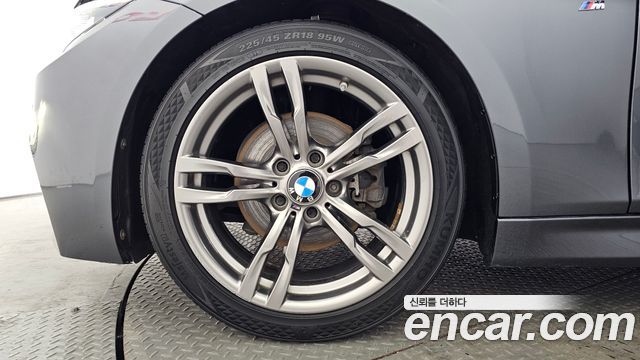 BMW 3-Series 320i M Sport