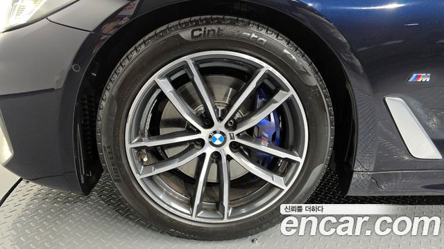 BMW 5-Series 520i M Sport