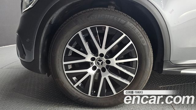 Mercedes-Benz GLC-Class GLC220 d 4MATIC