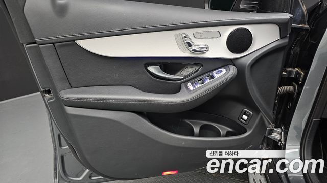 Mercedes-Benz GLC-Class GLC220 d 4MATIC