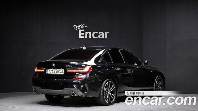 BMW 3-Series 330e M Sport