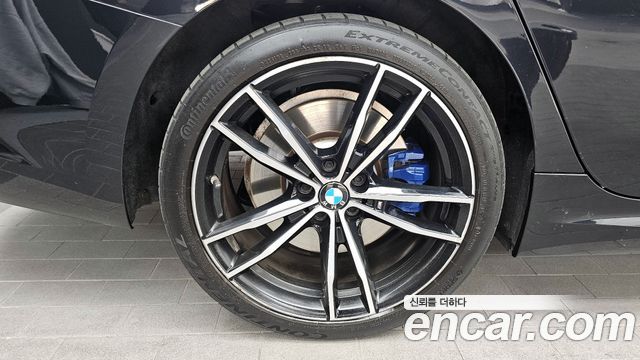 BMW 3-Series 330e M Sport