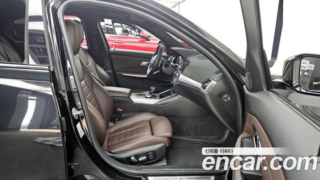 BMW 3-Series 330e M Sport