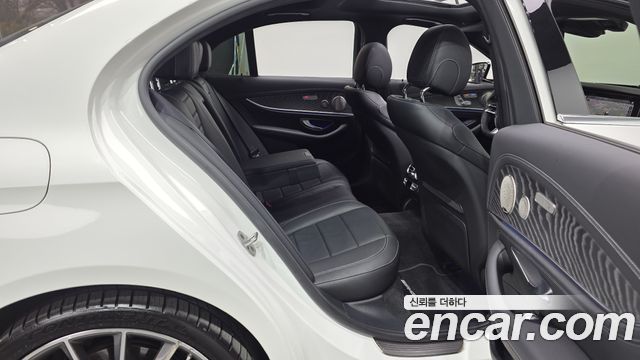 Mercedes-Benz E-Class W213 E350 4MATIC AMG Line