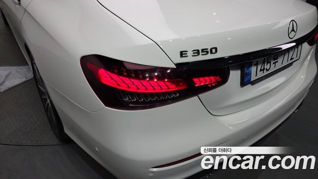 Mercedes-Benz E-Class E350 4MATIC AMG Line