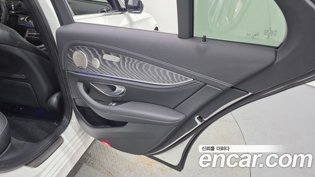 Mercedes-Benz E-Class E350 4MATIC AMG Line