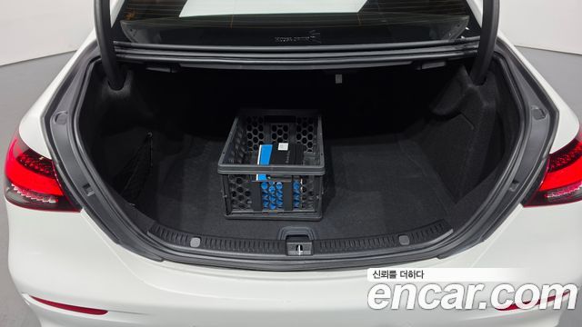 Mercedes-Benz E-Class E350 4MATIC AMG Line