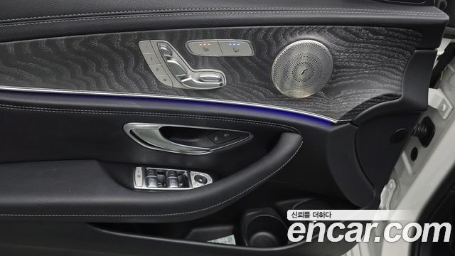 Mercedes-Benz E-Class E350 4MATIC AMG Line