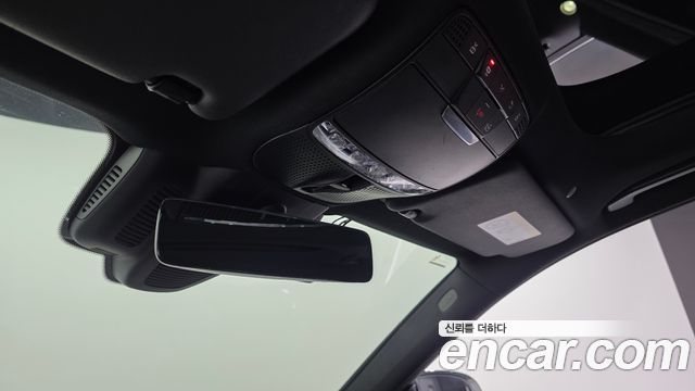 Mercedes-Benz E-Class E350 4MATIC AMG Line