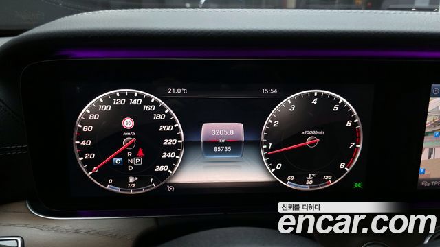 Mercedes-Benz E-Class E300 4MATIC Exclusive