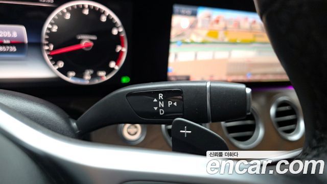 Mercedes-Benz E-Class E300 4MATIC Exclusive