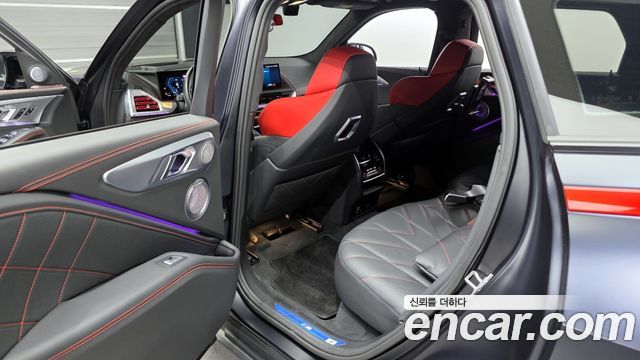 BMW XM (G09) 4.4