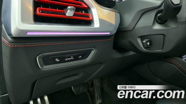 BMW XM (G09) 4.4