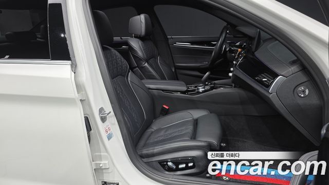 BMW 5-Series 530i xDrive M Sport Package