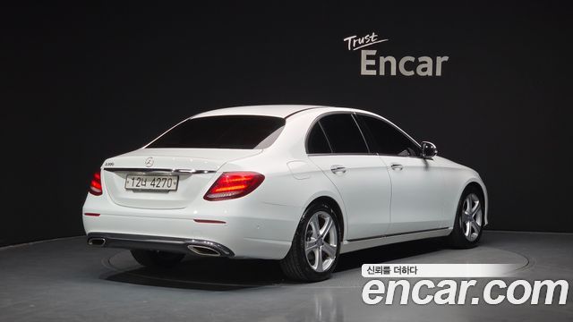 Mercedes-Benz E-Class E200 Avantgarde