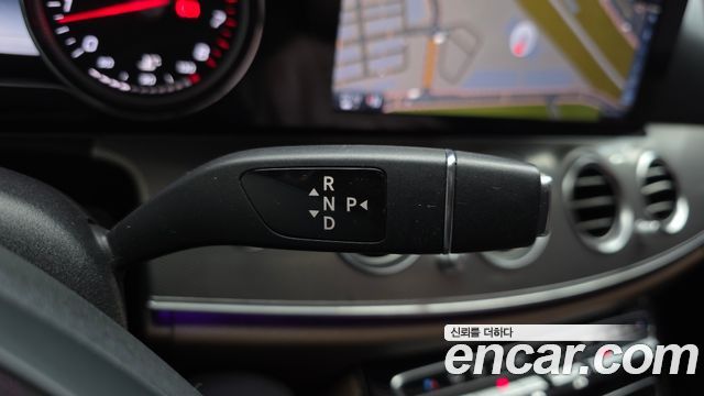 Mercedes-Benz E-Class E200 Avantgarde