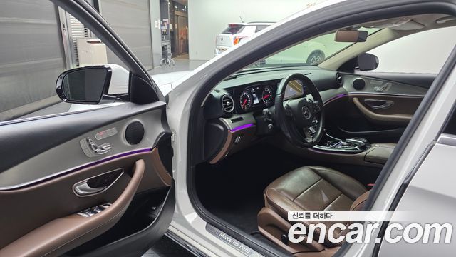 Mercedes-Benz E-Class E200 Avantgarde