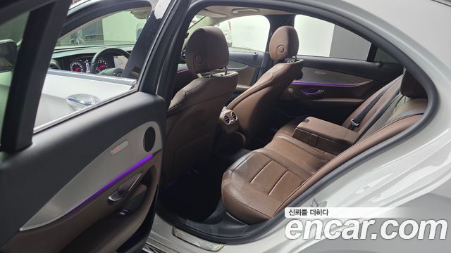 Mercedes-Benz E-Class E200 Avantgarde