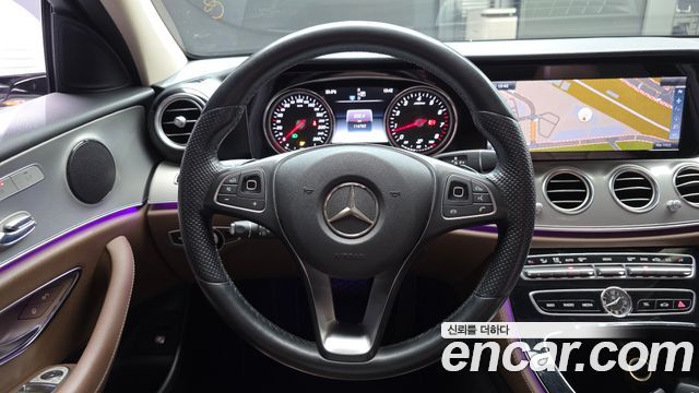 Mercedes-Benz E-Class E200 Avantgarde