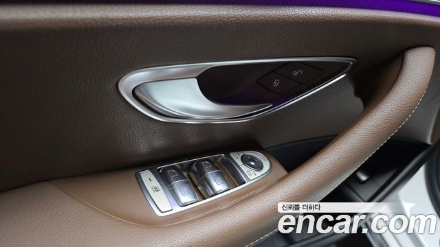 Mercedes-Benz E-Class E200 Avantgarde