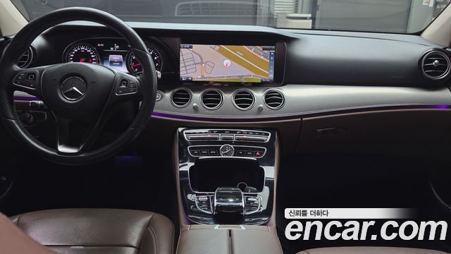 Mercedes-Benz E-Class E200 Avantgarde