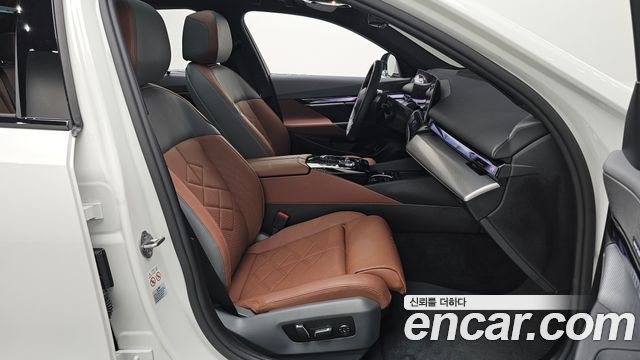 BMW 5Series (G60) 530i xDrive M Sport