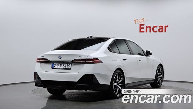 BMW 5-Series 530i xDrive M Sport